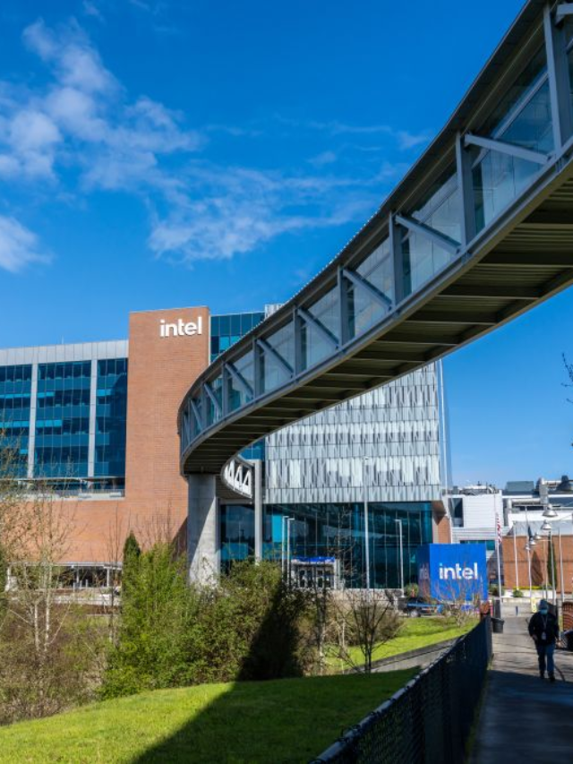 Intel Opens 270,000 Square Foot Of New Fab Space To Develop Next-Gen Chip Tech