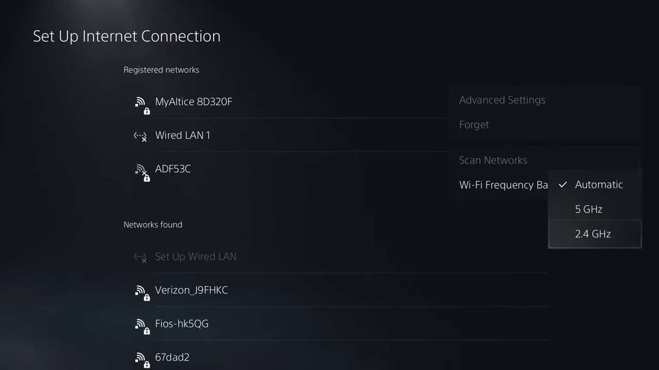 Whatever network you are connected to, you just have to press the options button on it and then select the wi-fi frequency bands. After that, change this from automatic to either 5 GHz or 2.4 GHz and see which one of those works for you.