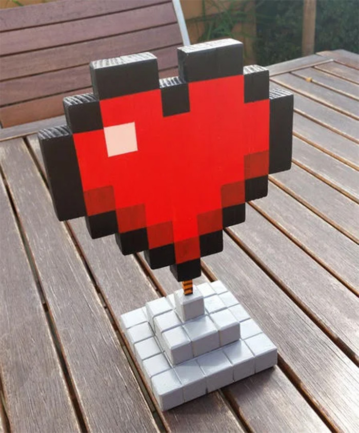 Wooden heart minecraft style